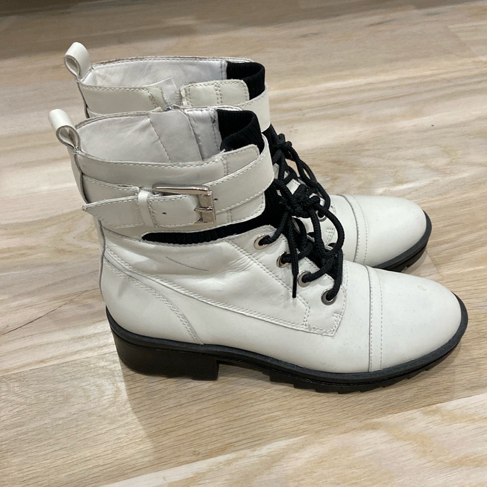 Marc Fisher LTD.
Women's Bristyn Block-Heel Combat Boots size 7 1/2
